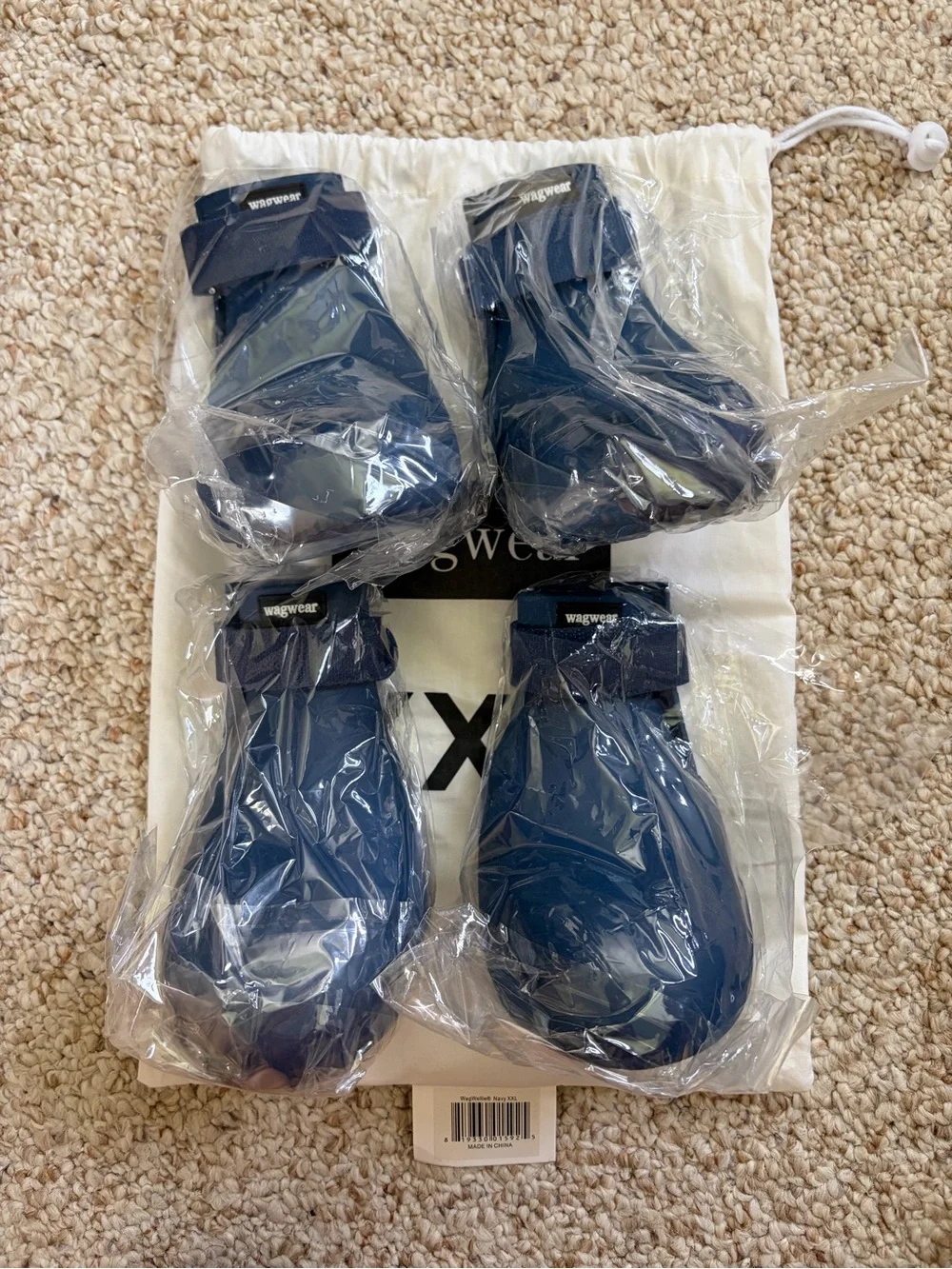 Wagwear dog shoes navy size XXL